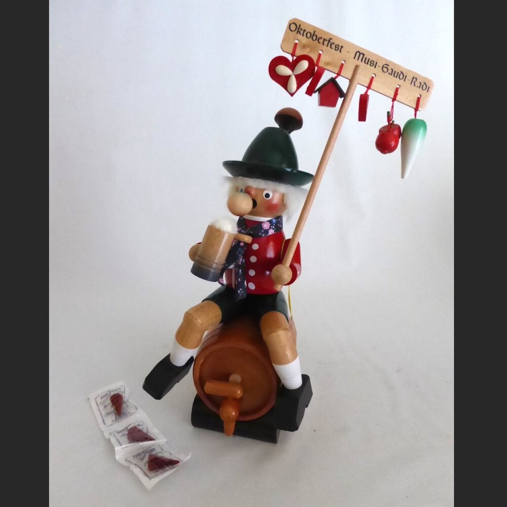 NEW 14” STEINBACH GERMANY OKTOBERFEST MUSIC BOX WOOD SMOKER BEER BARREL